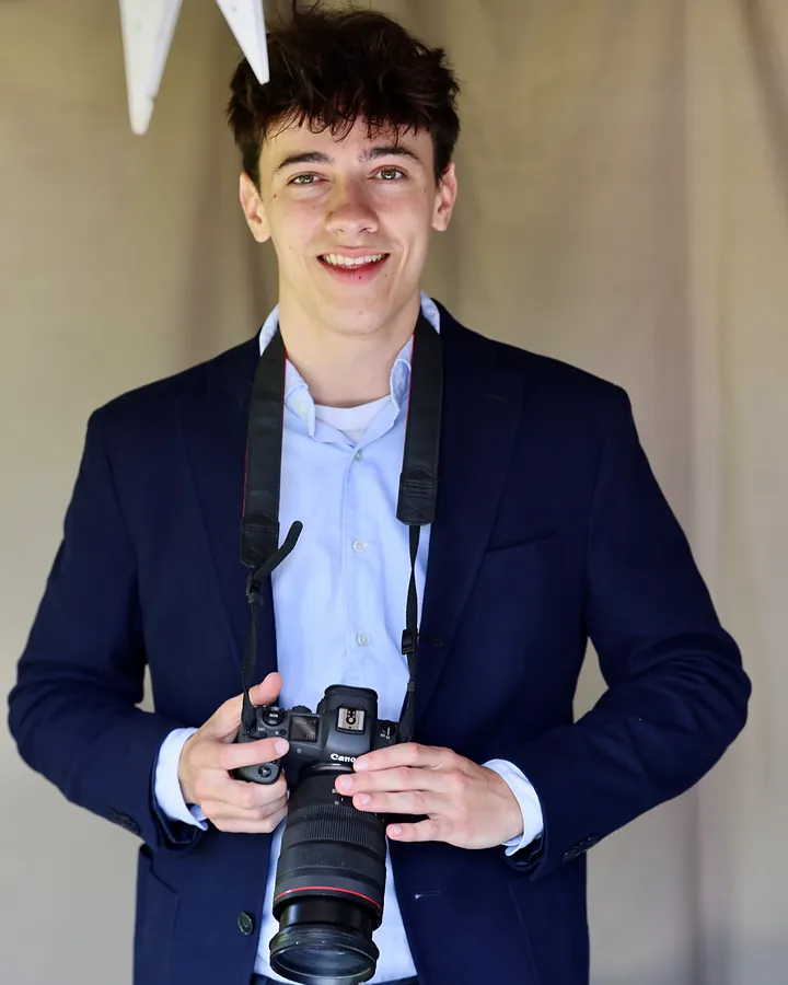 David Schinzel mit seiner Kamera